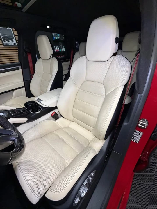 2017 Porsche 958 Cayenne - Image 7 of 15