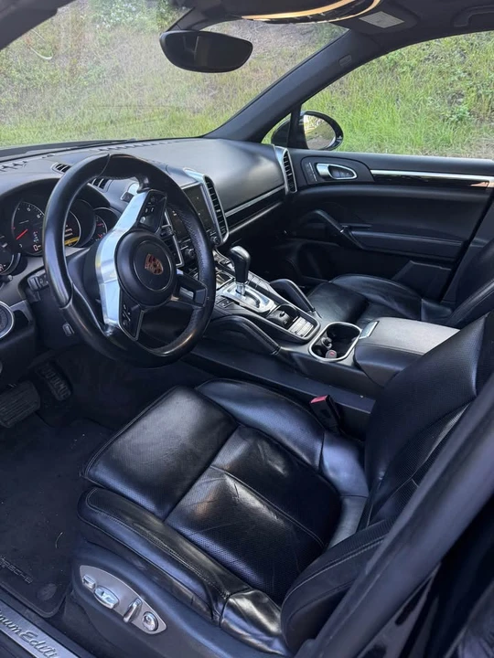 2017 Porsche 958 Cayenne - Image 5 of 7
