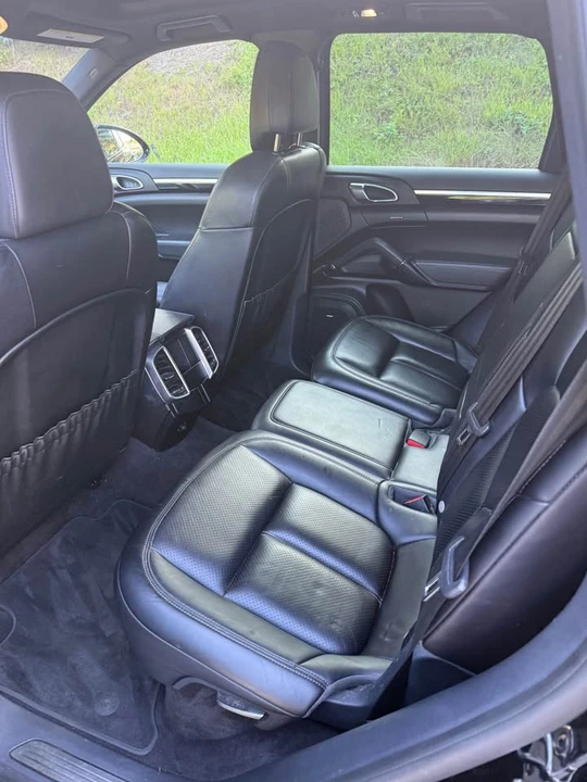 2017 Porsche 958 Cayenne - Image 4 of 7