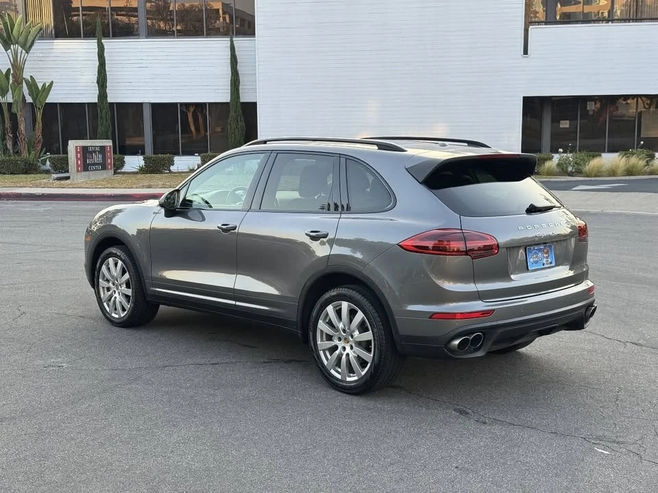 2017 Porsche 958 Cayenne S - Image 5 of 14