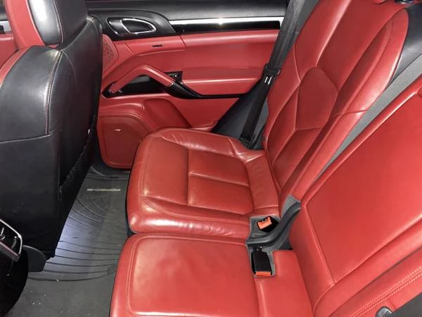 2017 Porsche 958 Cayenne - Image 8 of 10