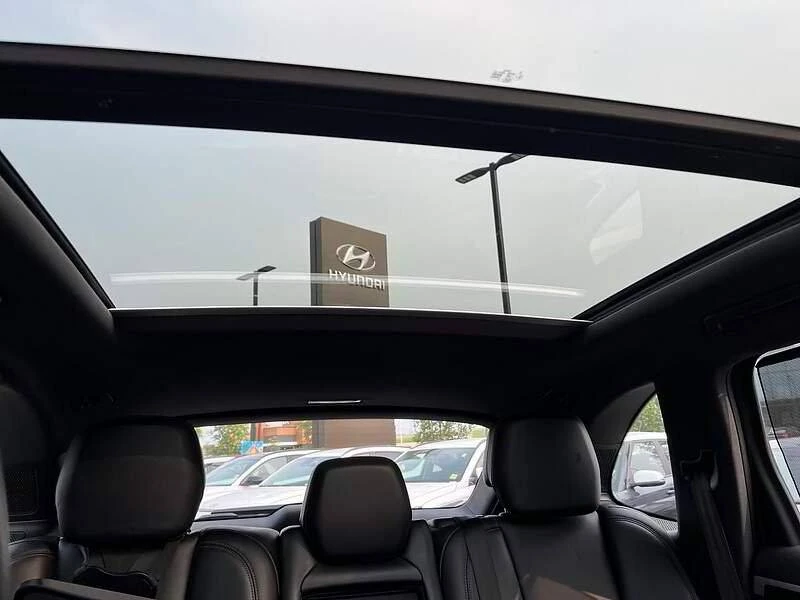 2017 Porsche 958 Cayenne - Image 2 of 4