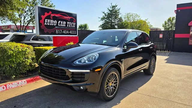 2017 Porsche Cayenne E-Hybrid Platinum Edition