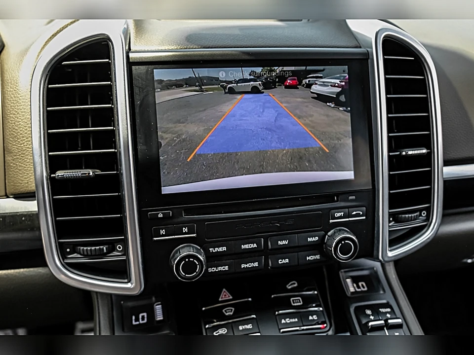 2017 Porsche Cayenne - Image 19 of 31