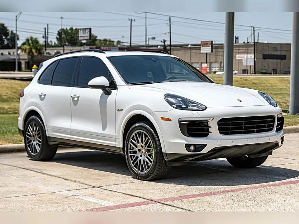 2017 Porsche Cayenne - Image 6 of 31