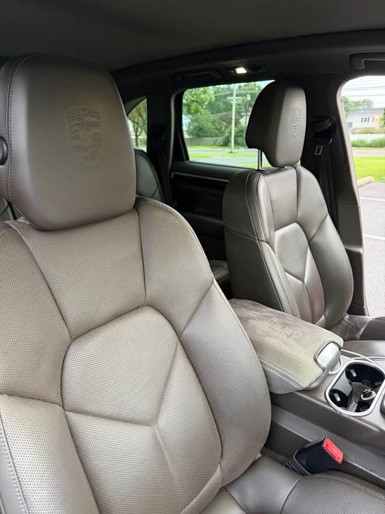 2017 Porsche 958 Cayenne - Image 6 of 11