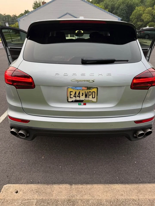 2017 Porsche 958 Cayenne - Image 4 of 11