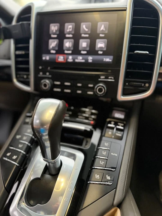2017 Porsche 958 Cayenne - Image 9 of 11