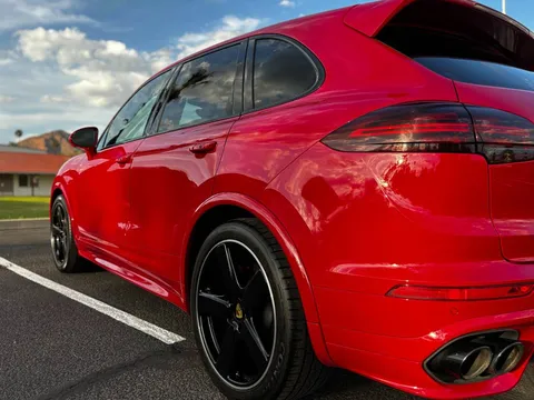 2017 Porsche Cayenne GTS