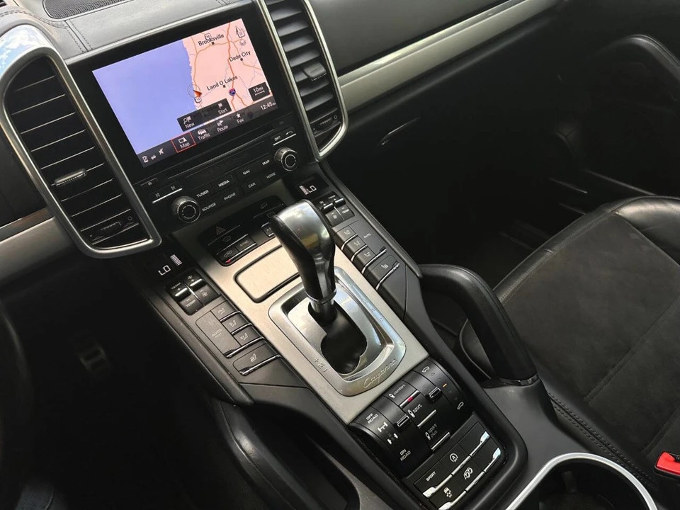 2017 Porsche 958 Cayenne GTS - Image 19 of 21