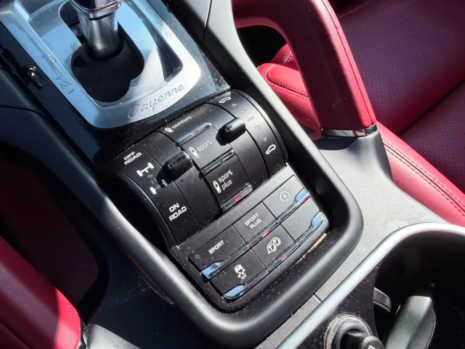 2017 Porsche 958 Cayenne GTS - Image 13 of 19
