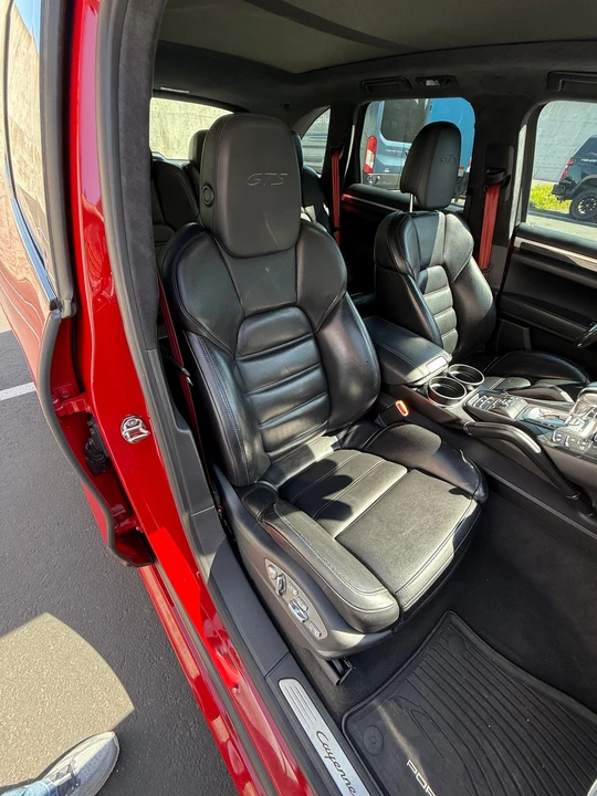 2017 Porsche 958 Cayenne GTS - Image 7 of 19
