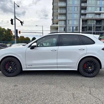 2017 Porsche Cayenne GTS