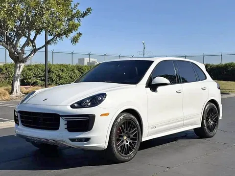 2017 Porsche Cayenne GTS