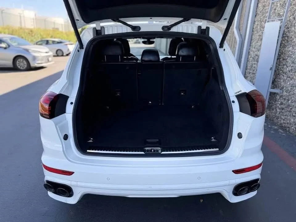 2017 Porsche 958 Cayenne GTS - Image 14 of 20
