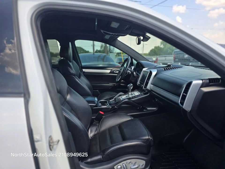 2017 Porsche 958 Cayenne GTS - Image 11 of 18