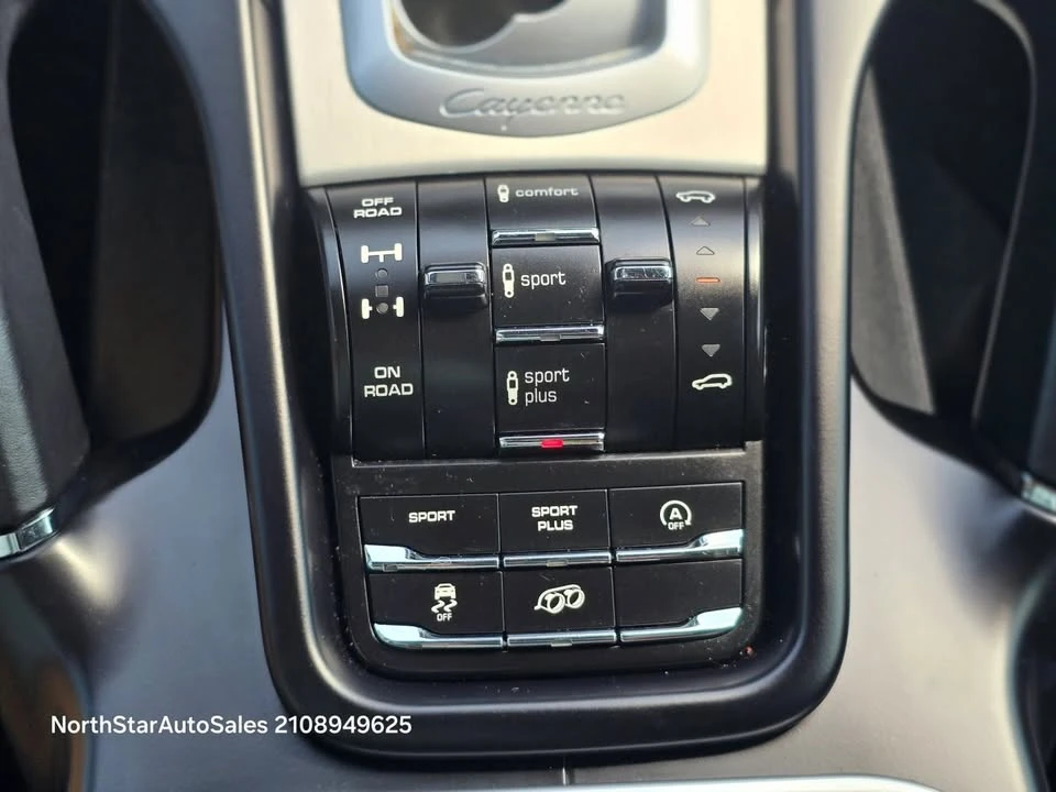 2017 Porsche 958 Cayenne GTS - Image 10 of 18