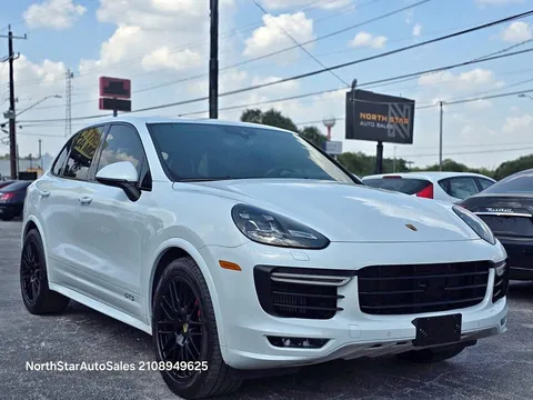 2017 Porsche Cayenne GTS