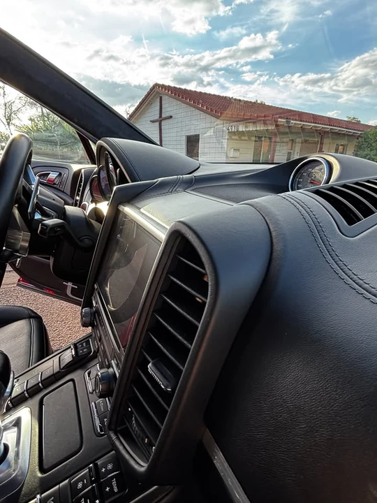 2017 Porsche 958 Cayenne GTS - Image 8 of 16