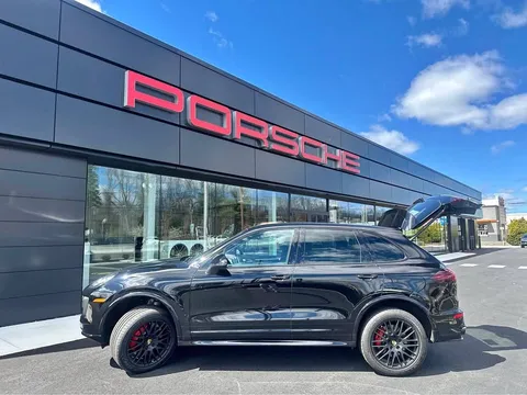 2017 Porsche Cayenne GTS Sport Utility 4D