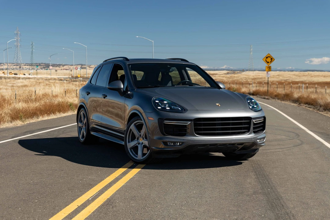 2017 Porsche 958 Cayenne GTS - Image 25 of 31