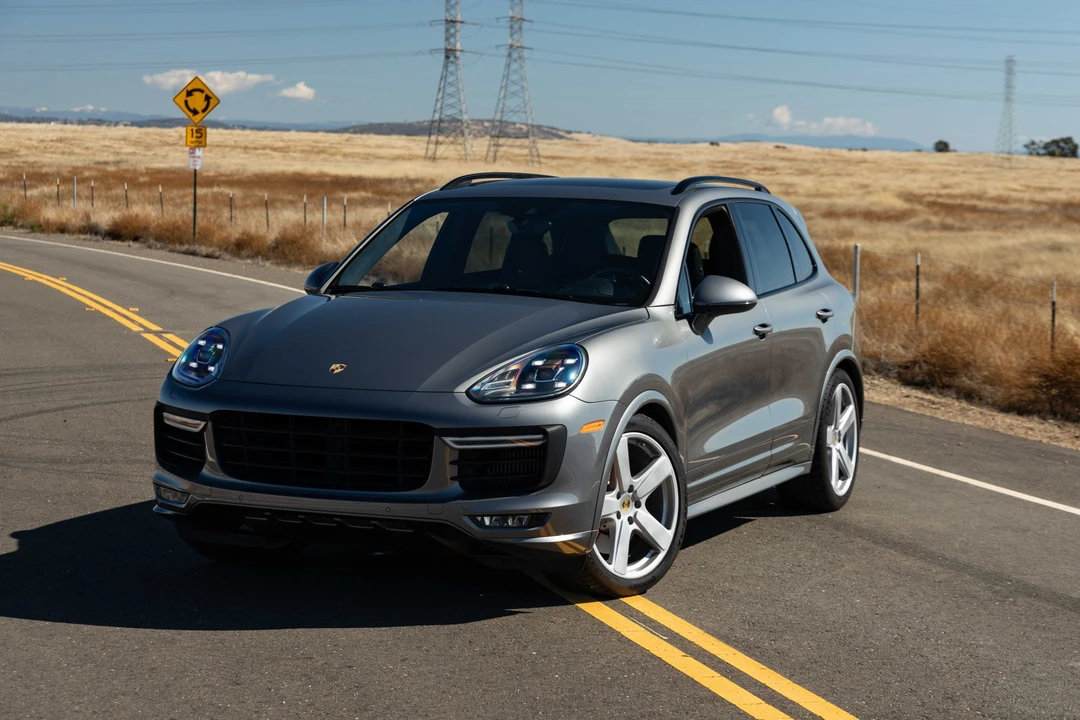2017 Porsche 958 Cayenne GTS - Image 8 of 31