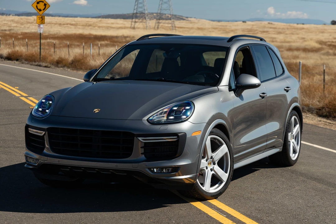 2017 Porsche 958 Cayenne GTS - Image 12 of 31