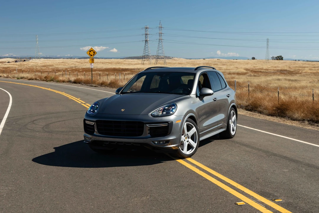 2017 Porsche 958 Cayenne GTS - Image 9 of 31
