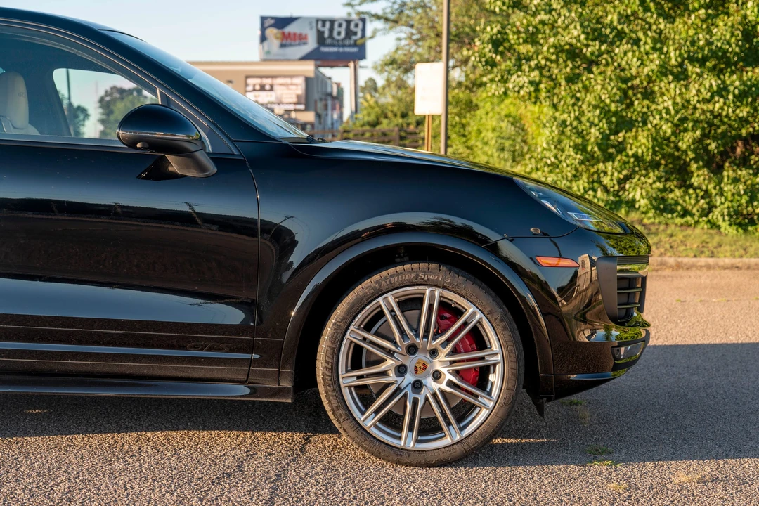 2017 Porsche 958 Cayenne GTS - Image 13 of 31