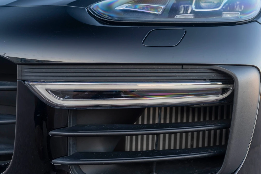 2017 Porsche 958 Cayenne GTS - Image 26 of 31