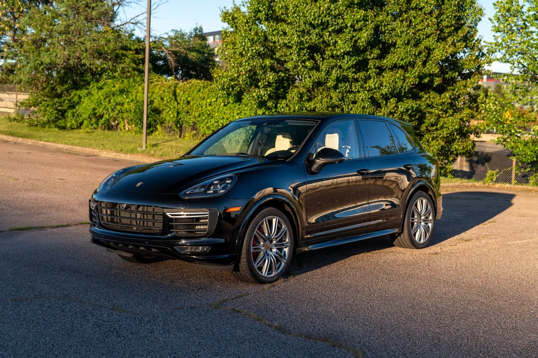 2017 Porsche 958 Cayenne GTS - Image 2 of 31