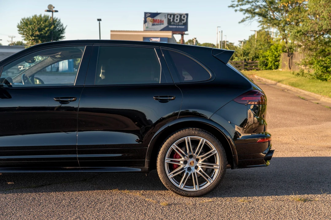 2017 Porsche 958 Cayenne GTS - Image 11 of 31