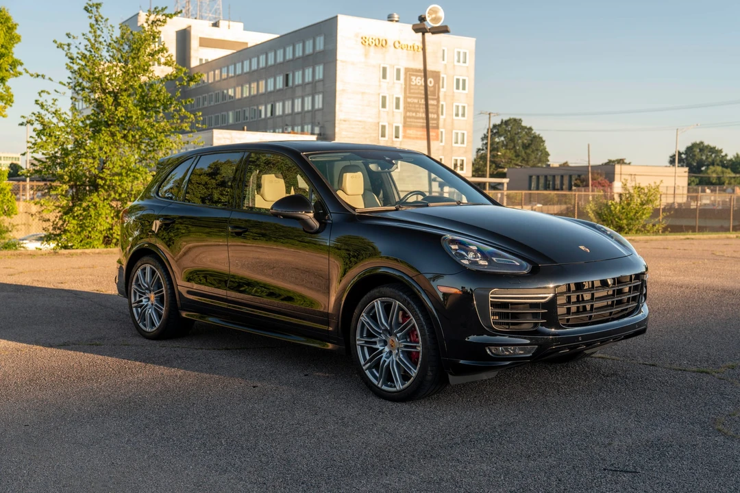 2017 Porsche 958 Cayenne GTS - Image 8 of 31