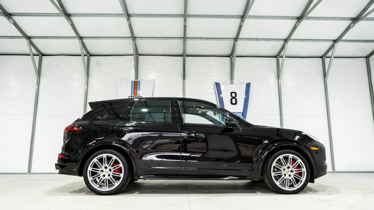2017 Porsche 958 Cayenne GTS - Image 17 of 31