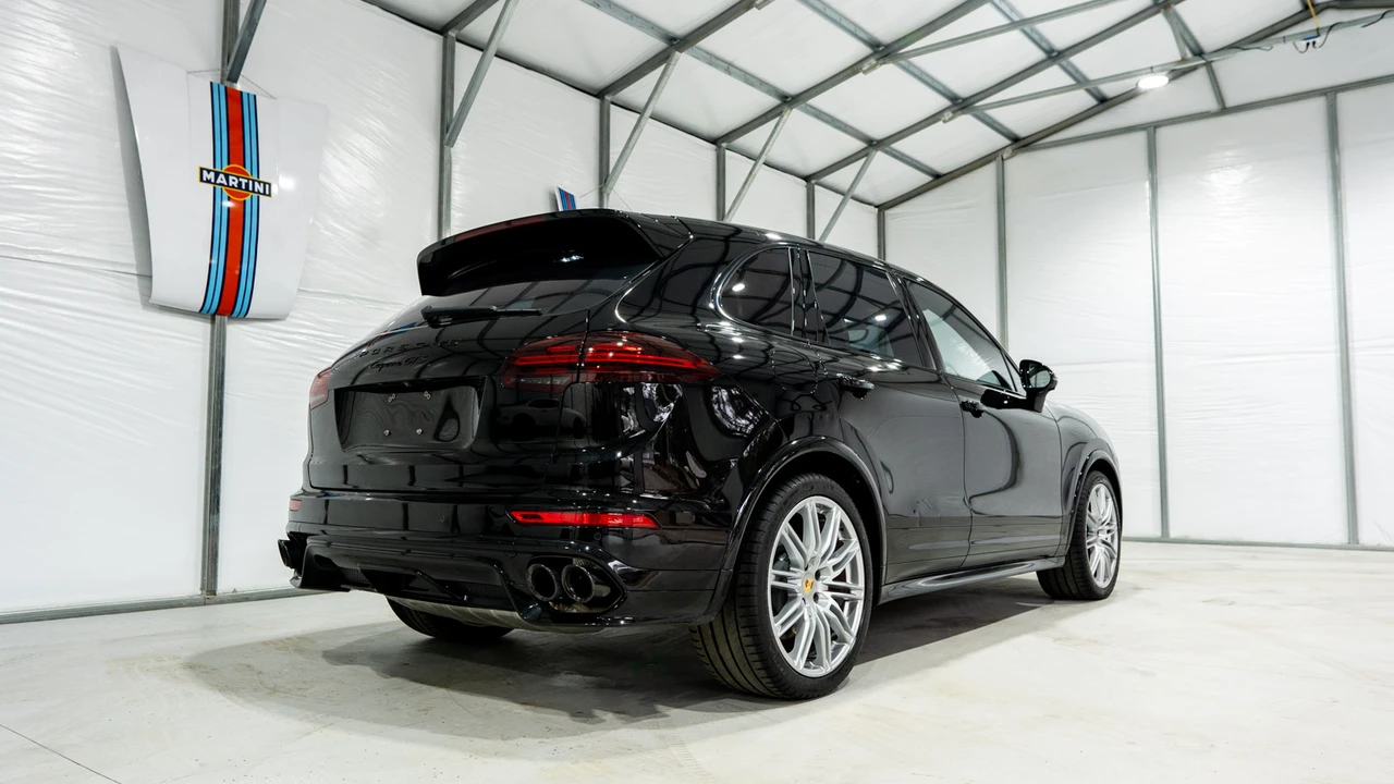 2017 Porsche 958 Cayenne GTS - Image 12 of 31