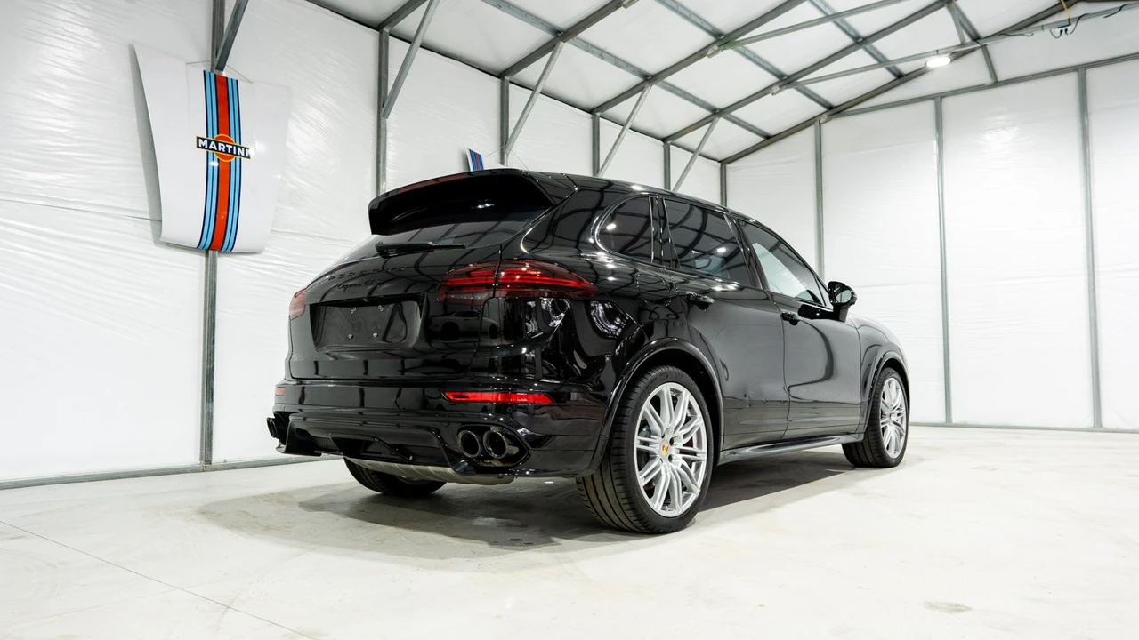 2017 Porsche 958 Cayenne GTS - Image 13 of 31