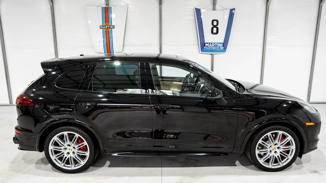 2017 Porsche 958 Cayenne GTS - Image 15 of 31