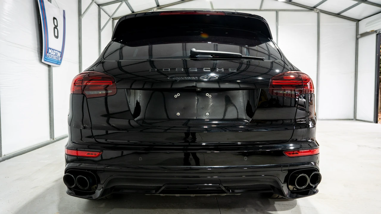 2017 Porsche 958 Cayenne GTS - Image 9 of 31