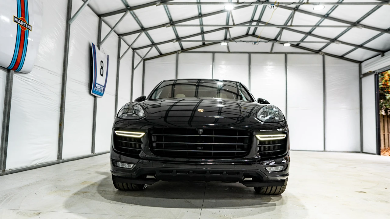 2017 Porsche 958 Cayenne GTS - Image 18 of 31