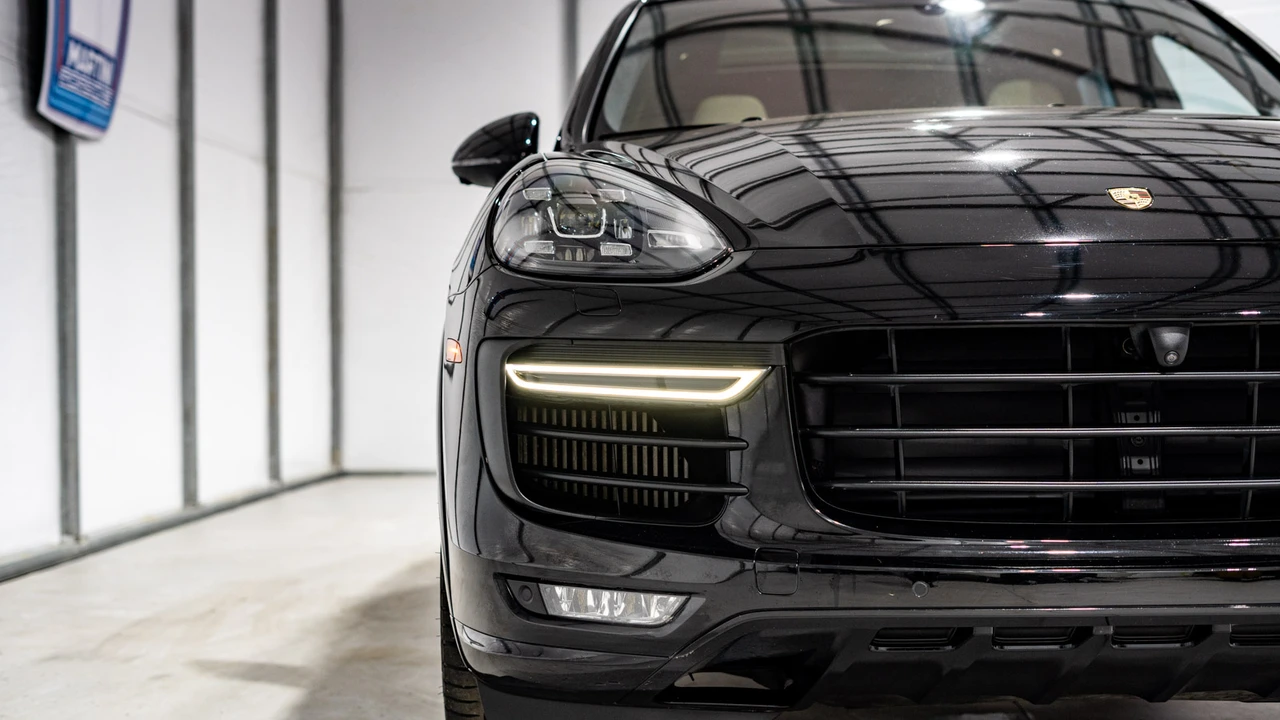 2017 Porsche 958 Cayenne GTS - Image 20 of 31