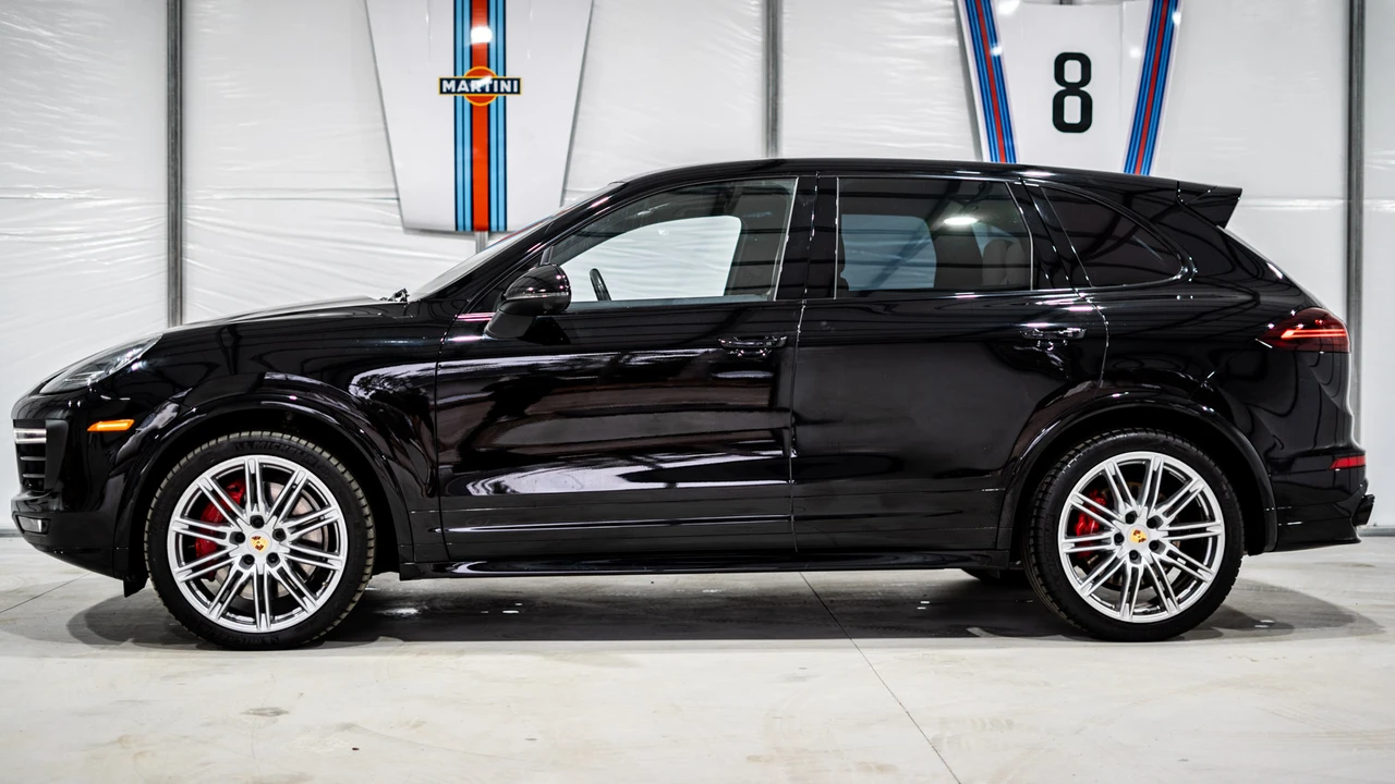2017 Porsche 958 Cayenne GTS - Image 7 of 31