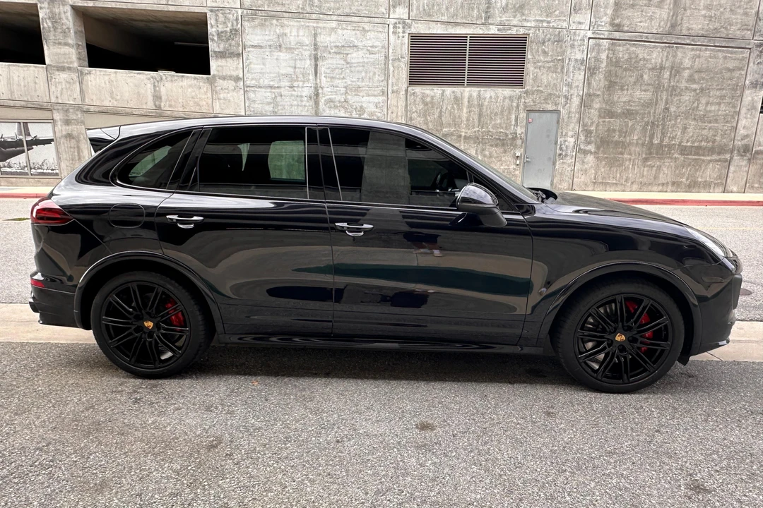 2017 Porsche 958 Cayenne GTS - Image 3 of 31