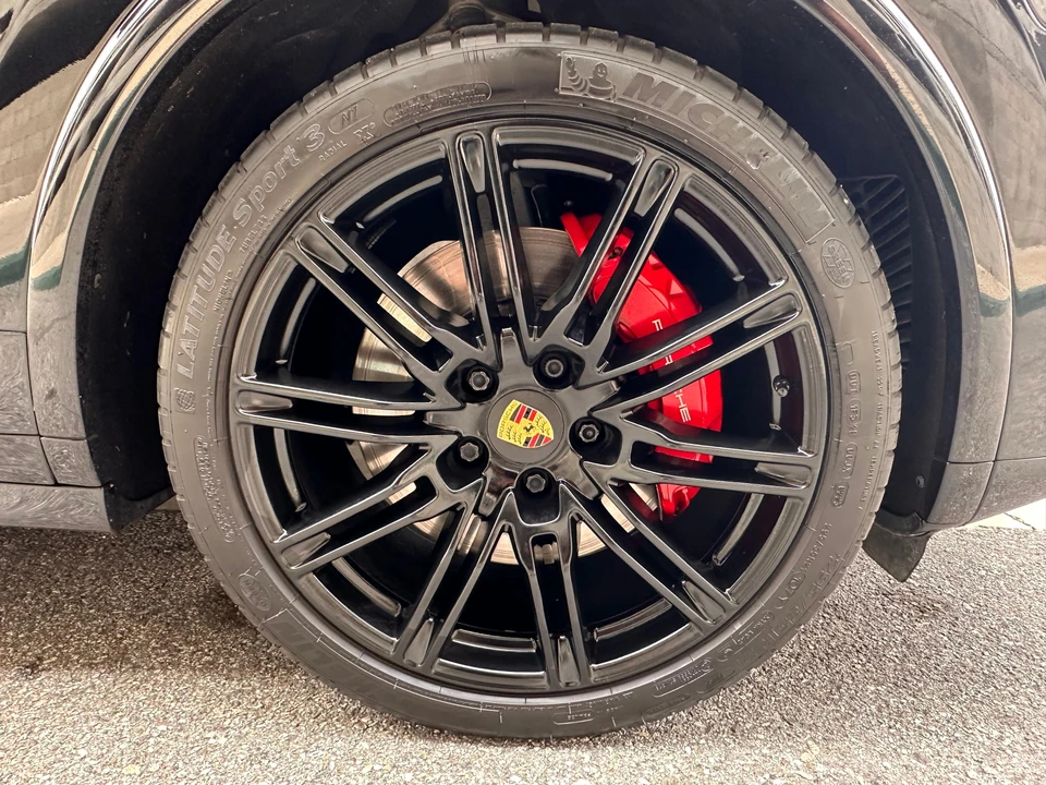 2017 Porsche 958 Cayenne GTS - Image 23 of 31