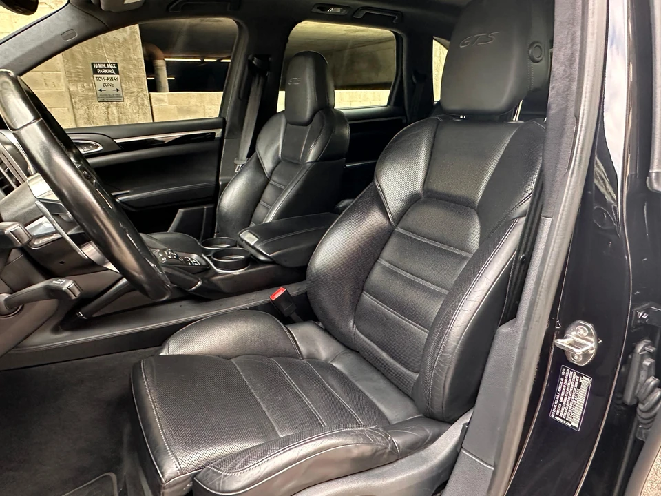 2017 Porsche 958 Cayenne GTS - Image 29 of 31