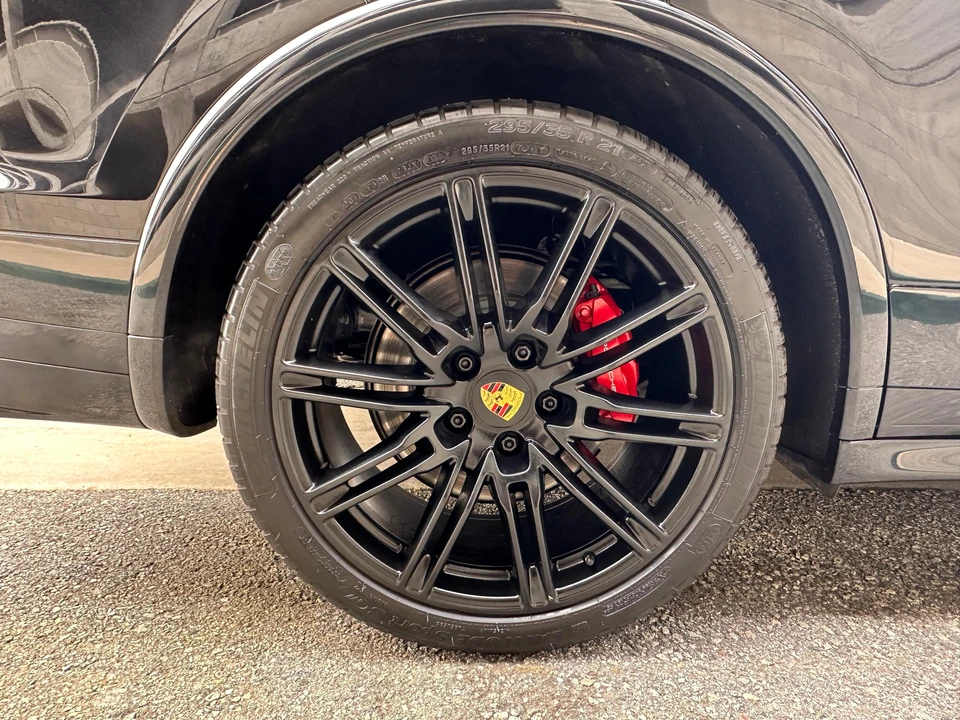 2017 Porsche 958 Cayenne GTS - Image 22 of 31