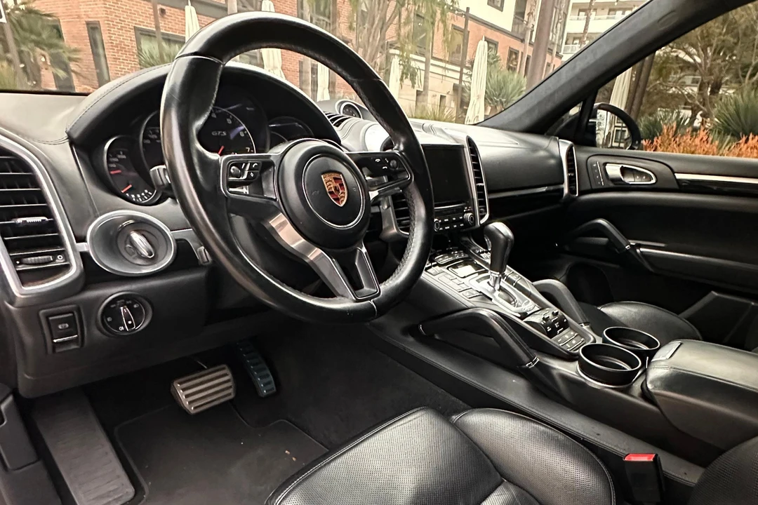 2017 Porsche 958 Cayenne GTS - Image 24 of 31