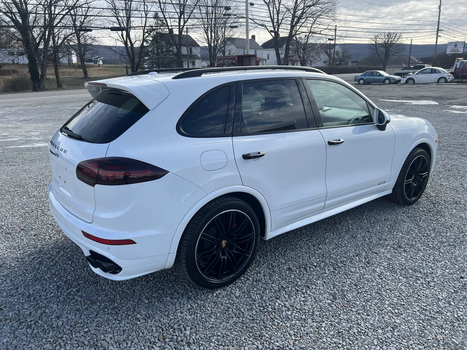2017 Porsche 958 Cayenne GTS - Image 25 of 31