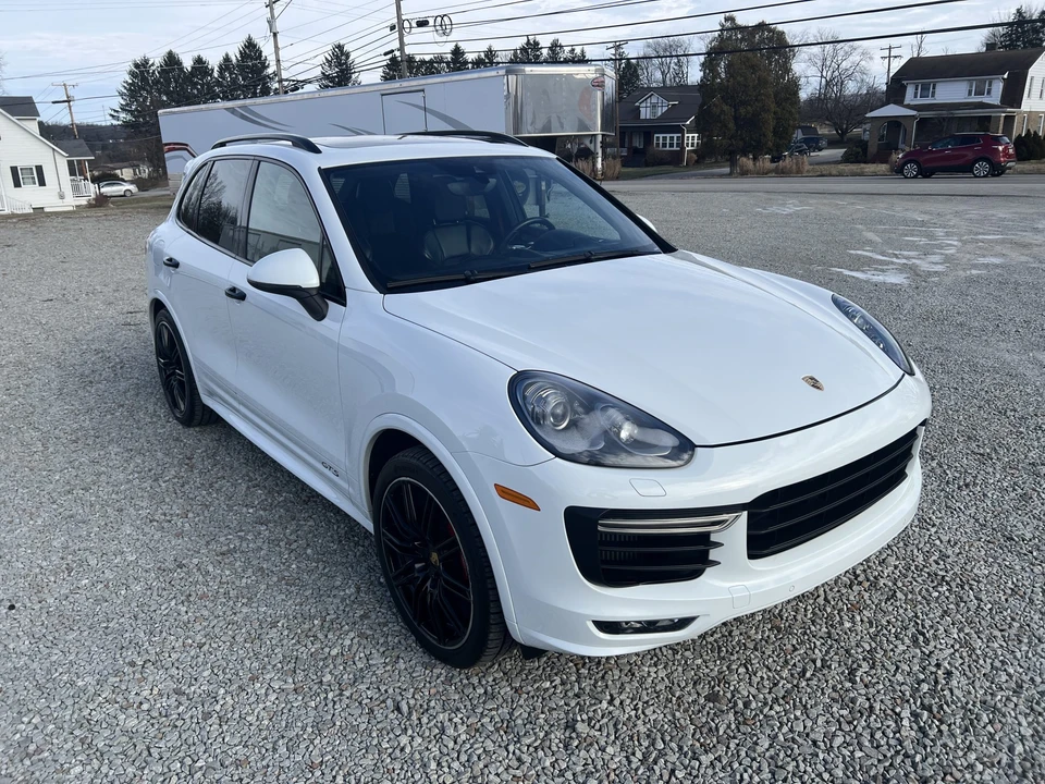2017 Porsche 958 Cayenne GTS - Image 17 of 31