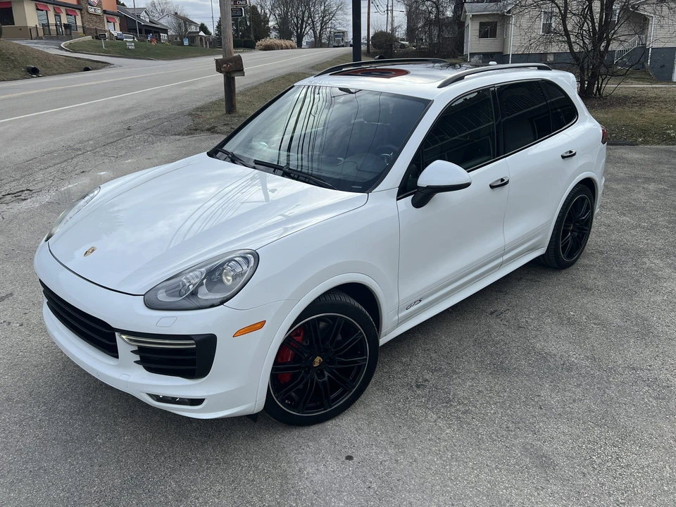 2017 Porsche 958 Cayenne GTS - Image 7 of 31
