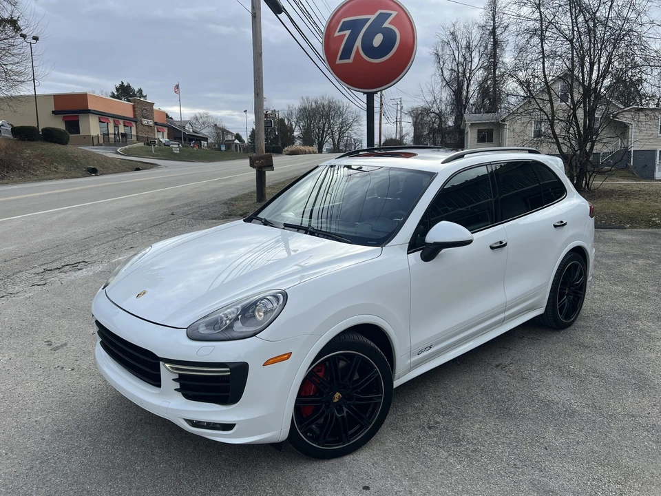 2017 Porsche 958 Cayenne GTS - Image 4 of 31